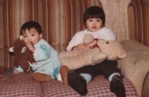 Dans une fratrie de 2 enfants et 2 ours… Dans une fratrie de 2 enfants et 2 ours…